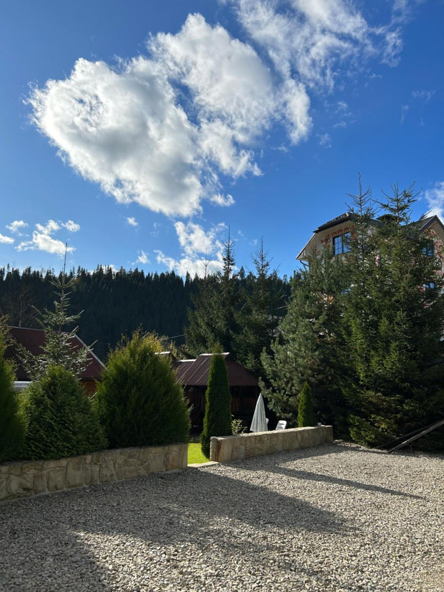 Guest House Kaspiy 부코벨 외부 사진