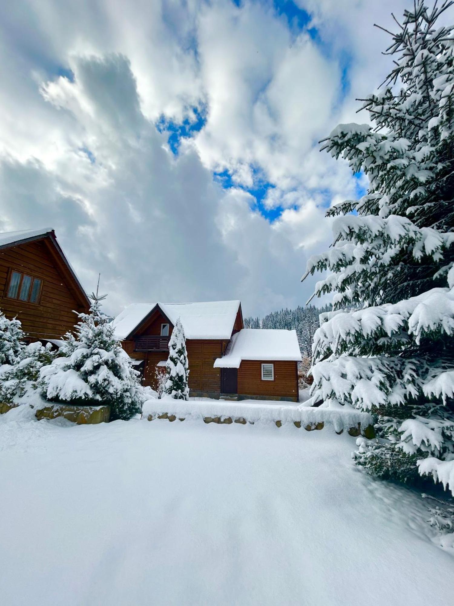 Guest House Kaspiy 부코벨 외부 사진