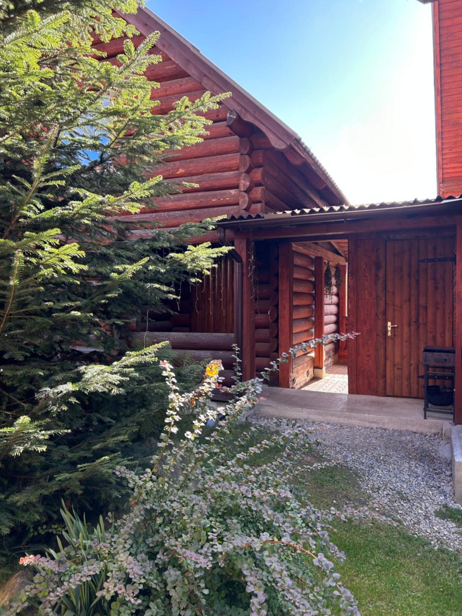 Guest House Kaspiy 부코벨 외부 사진