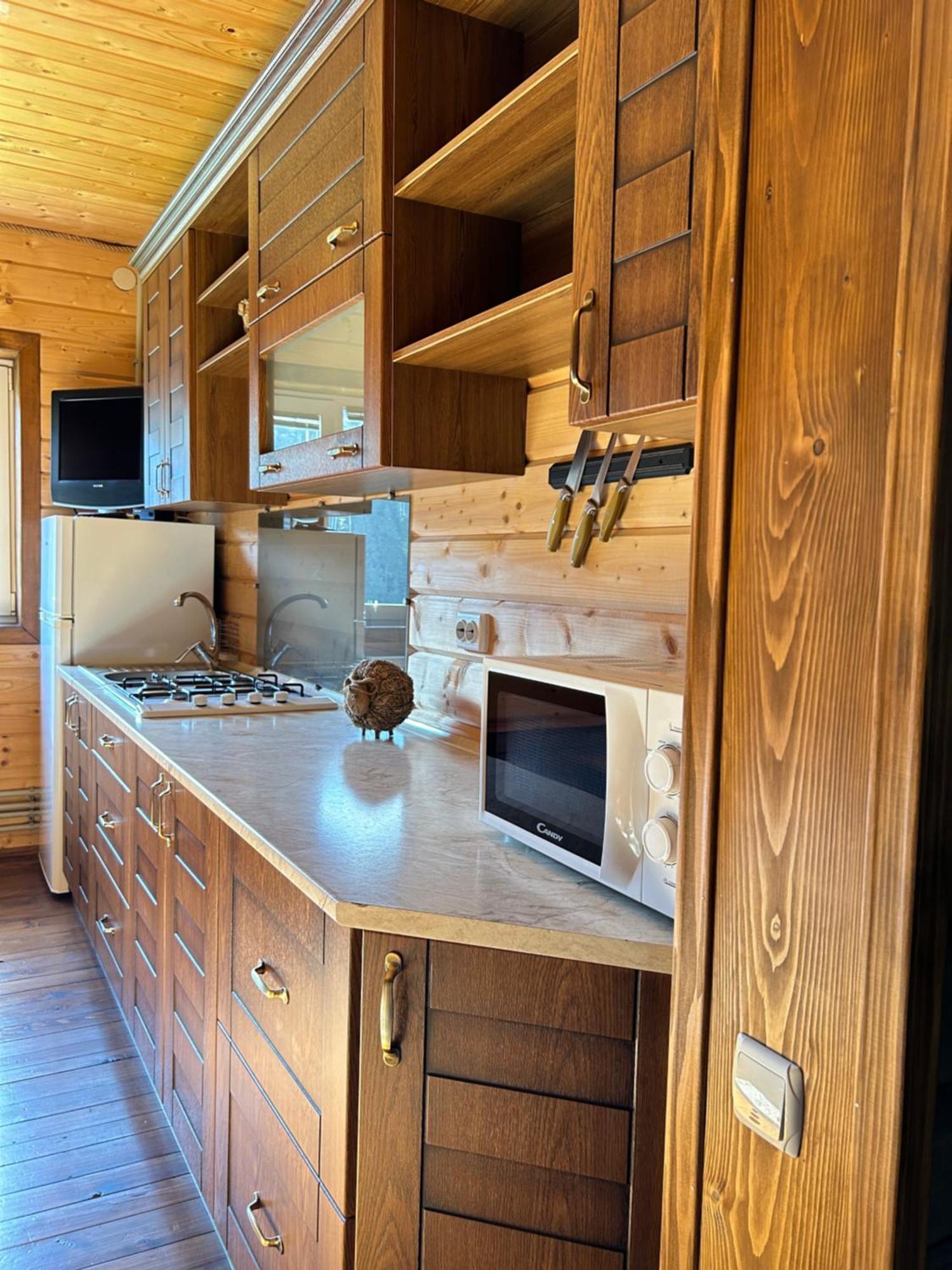 Guest House Kaspiy 부코벨 외부 사진